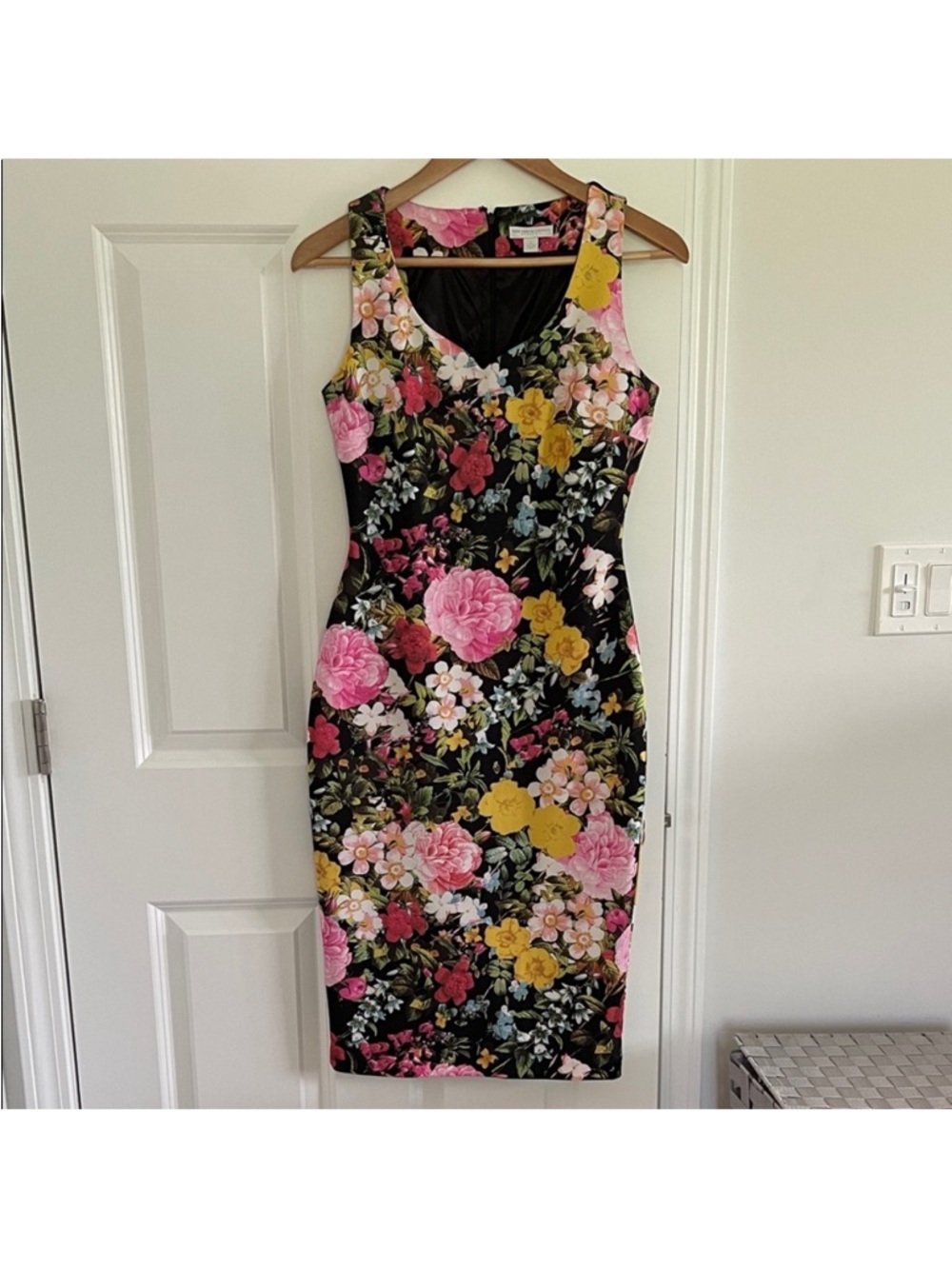 New York & Company Floral Sleeveless Dress